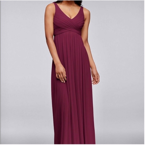 David's Bridal Dresses & Skirts - David’s Bridal Formal Bridesmaid Dress in Wine Size 6